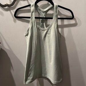 Lululemon size 4 cool razor back light mint green tank